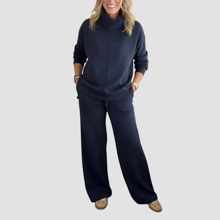 Marina | Luxurious Turtleneck Travel Set